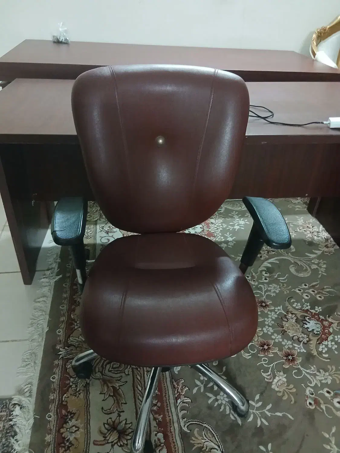 صندلی چرخدار|صندلی و نیمکت|شیراز, گویم|دیوار