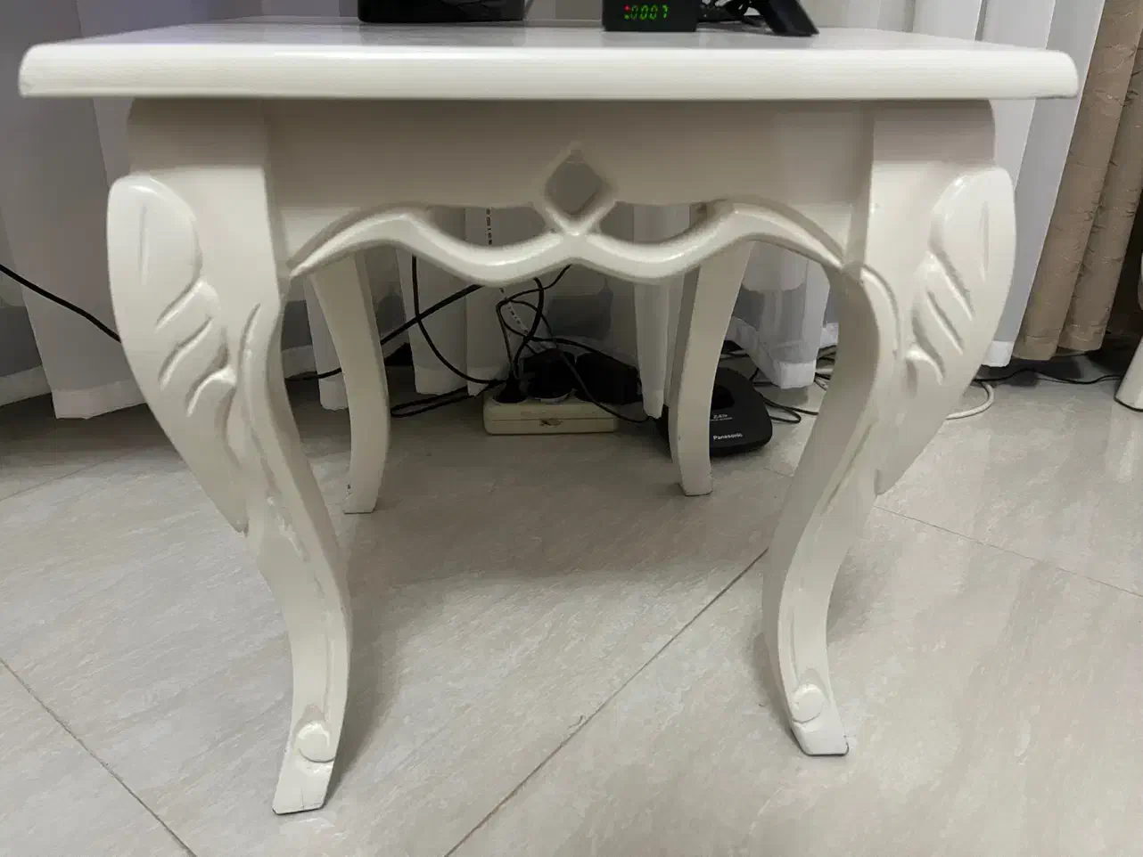 میزجلو مبلی به همراه ۲عدد میزعسلی|مبلمان خانگی و میز عسلی|رشت, آزادگان|دیوار