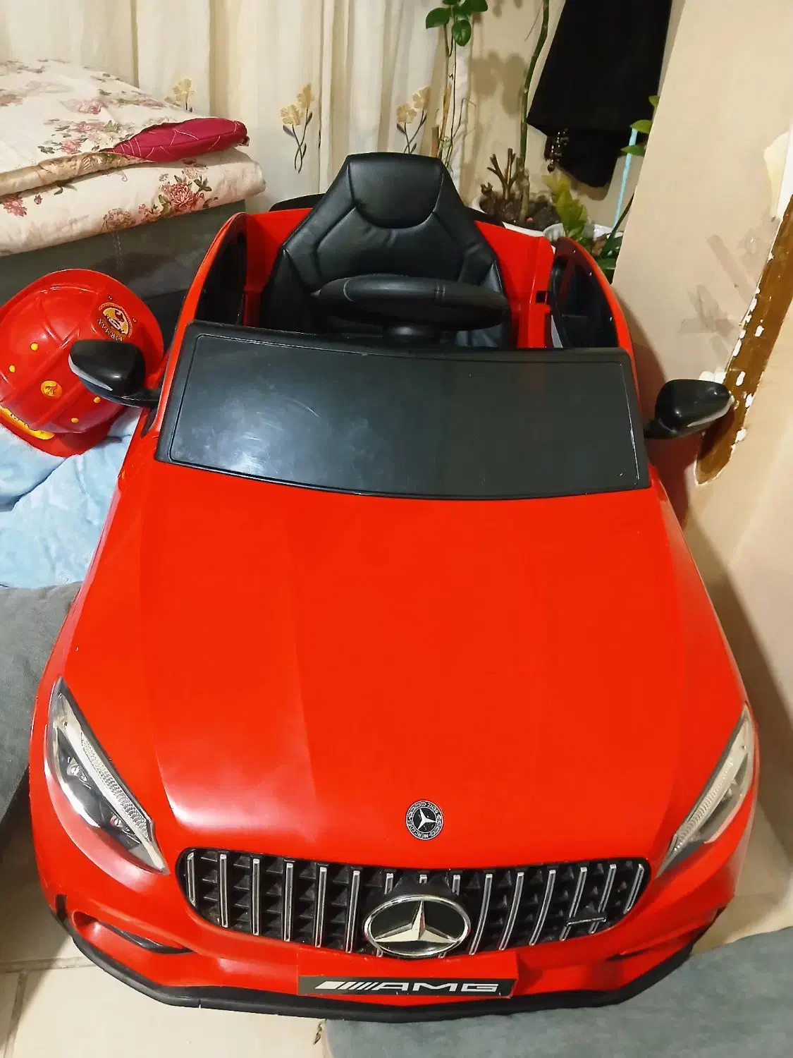 ماشین شارژی کاملا سالم|اسباببازی بچه|بندرعباس, |دیوار