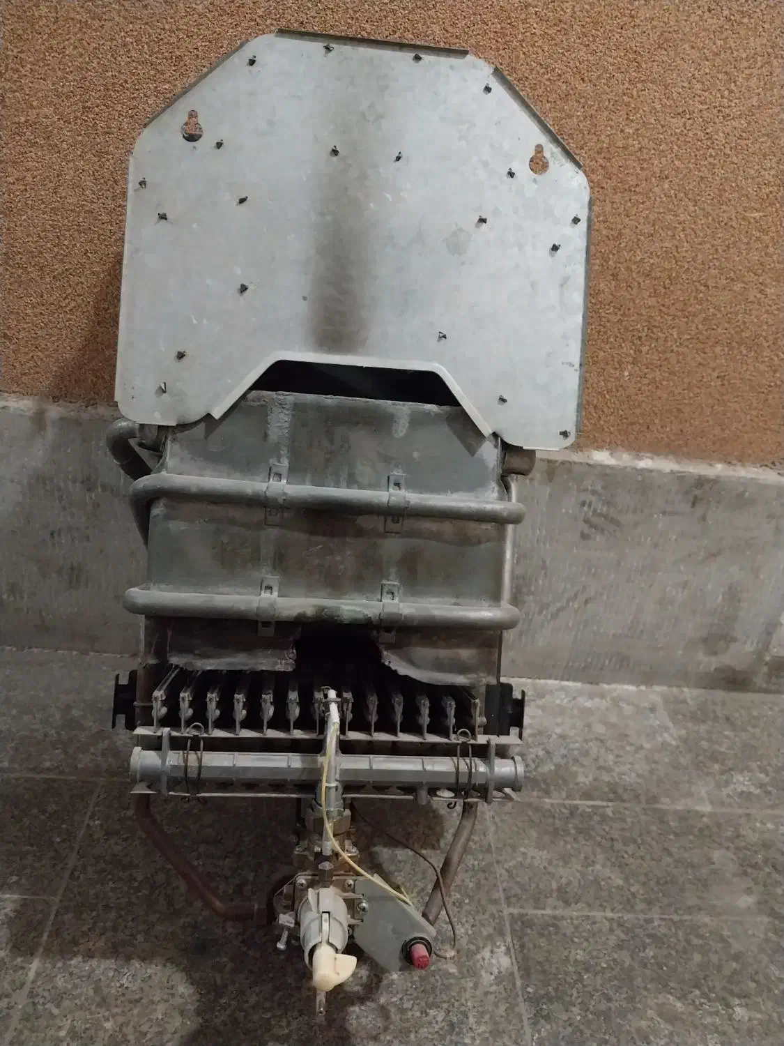 آبگرمکن دیواری پلار|آبگرمکن، پکیج، شوفاژ|قم, پردیسان|دیوار