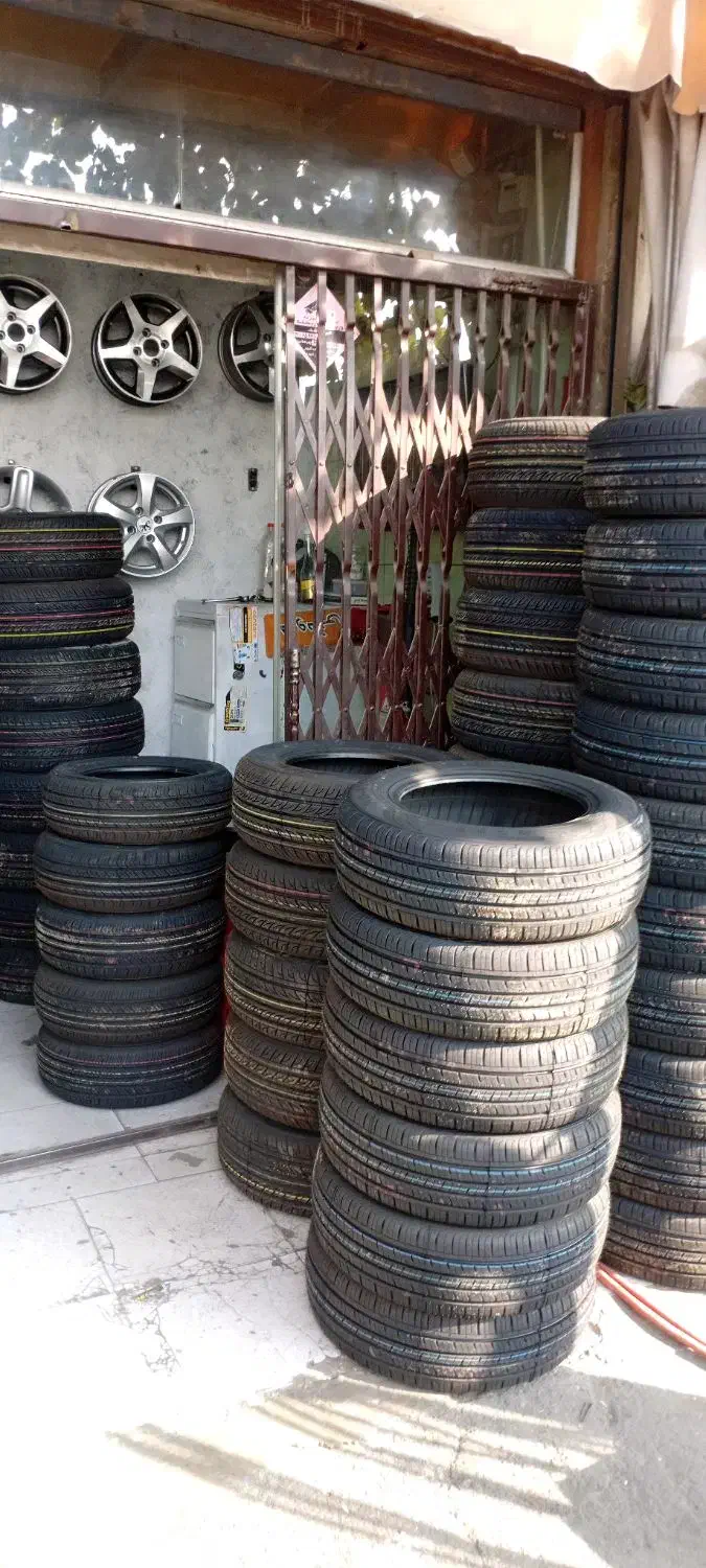 توزیع لاستیک پرایدی ب قیمت عمده|قطعات یدکی و لوازم جانبی|صباشهر, |دیوار