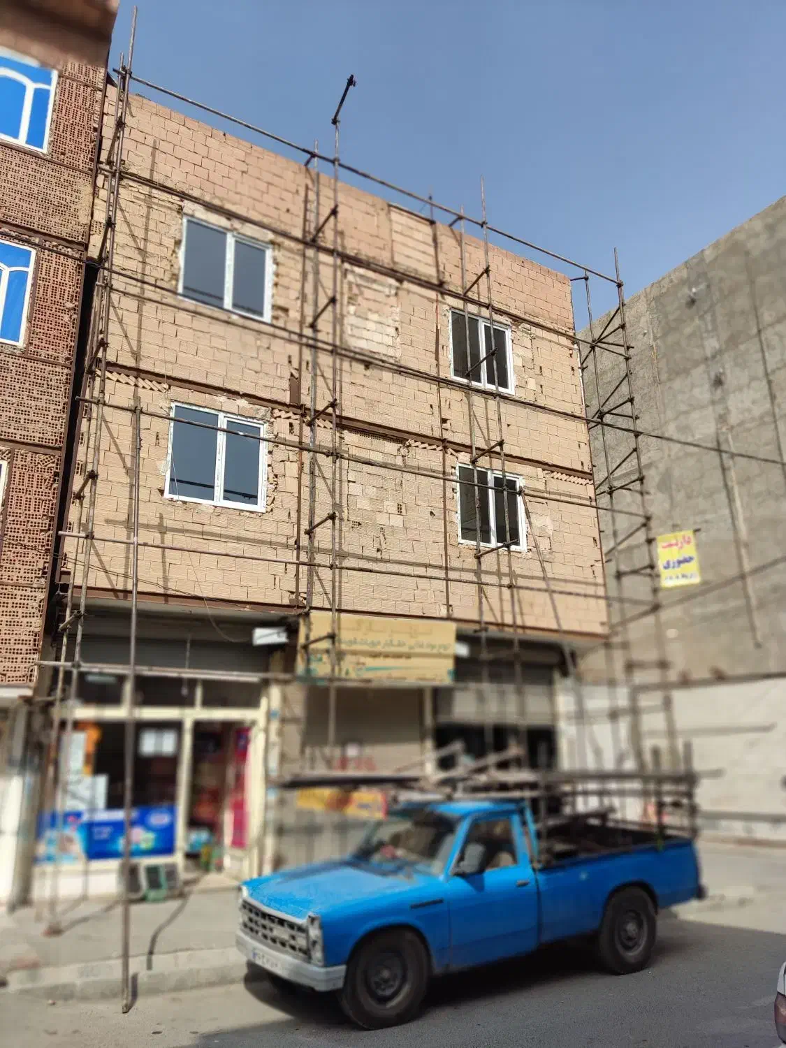 داربست فلزی حضوری|خدمات پیشه و مهارت|پرند, فاز ۱|دیوار