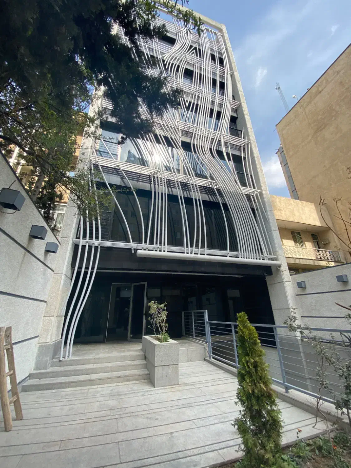 آپارتمان با موقعیت اداری اجاره به مطب پزشک|اجارهٔ دفتر کار، اتاق اداری، مطب|تهران, اقدسیه|دیوار