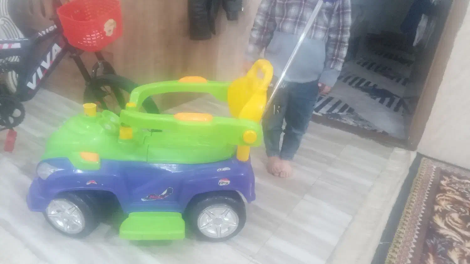 ماشین شارژی|اسباب‌بازی بچه|میان ولایت, |دیوار