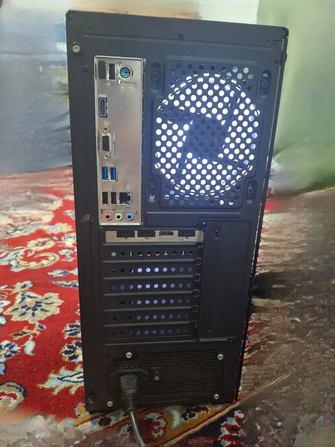 کیس گیمینگ همراه با وسایل|رایانه رومیزی|ملایر, |دیوار