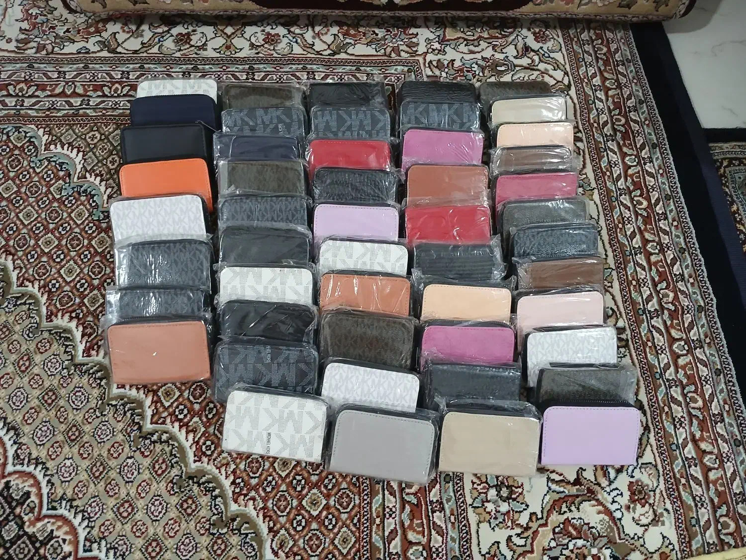 کیف و جاکارتی|کیف، کفش، کمربند|اراک, |دیوار