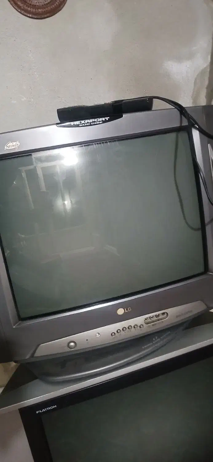 یه دستگاه تلویزن ۱۴ اینج کنترل دار الجی|تلویزیون و پروژکتور|قروه, |دیوار