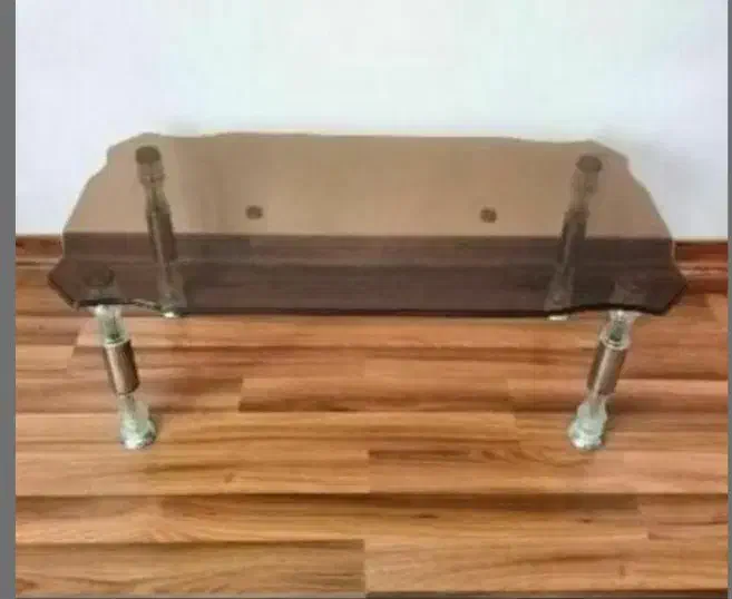 کلکسیون . میز شیشه ای|کلکسیون و سرگرمی|رودبار, |دیوار