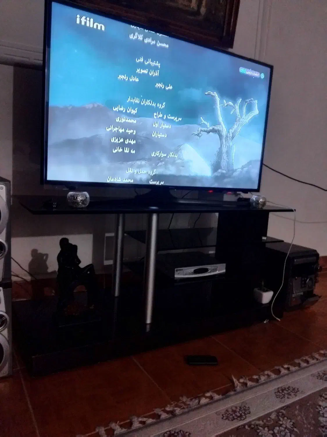 لطفا تمام عکسهارو ببینید|میز تلویزیون|رشت, لاکان|دیوار