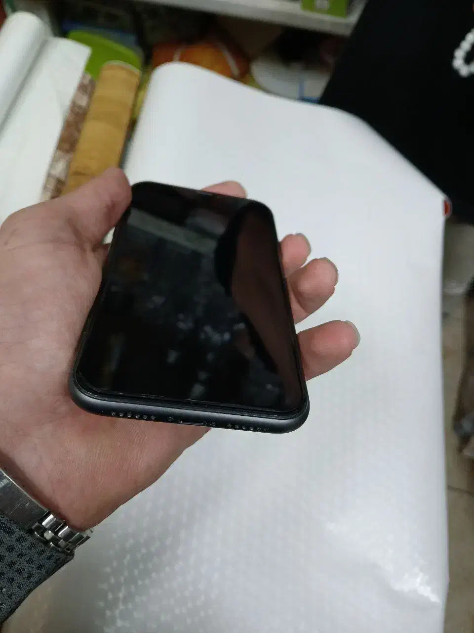 ایفون ۱۱ نرمال ۱۲۸|موبایل|مشهد, ایثارگران|دیوار