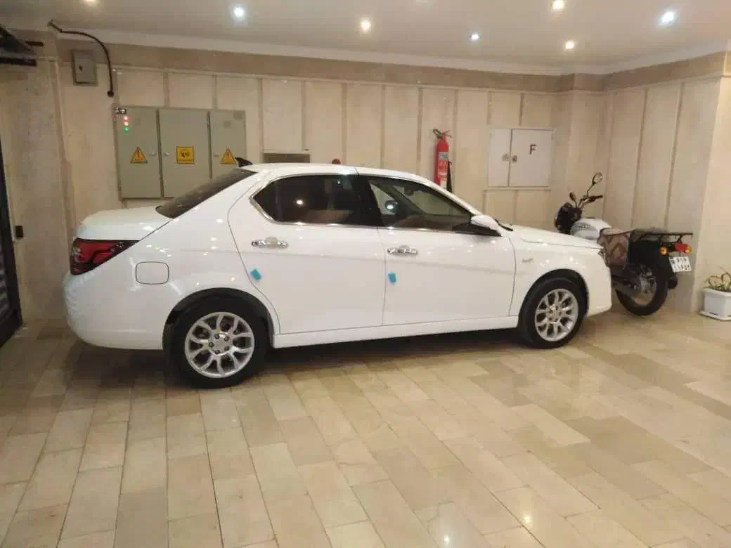 دنا پلاس توربو اتومات فول آپشن سان روف|خودرو سواری و وانت|قم, بنیاد|دیوار