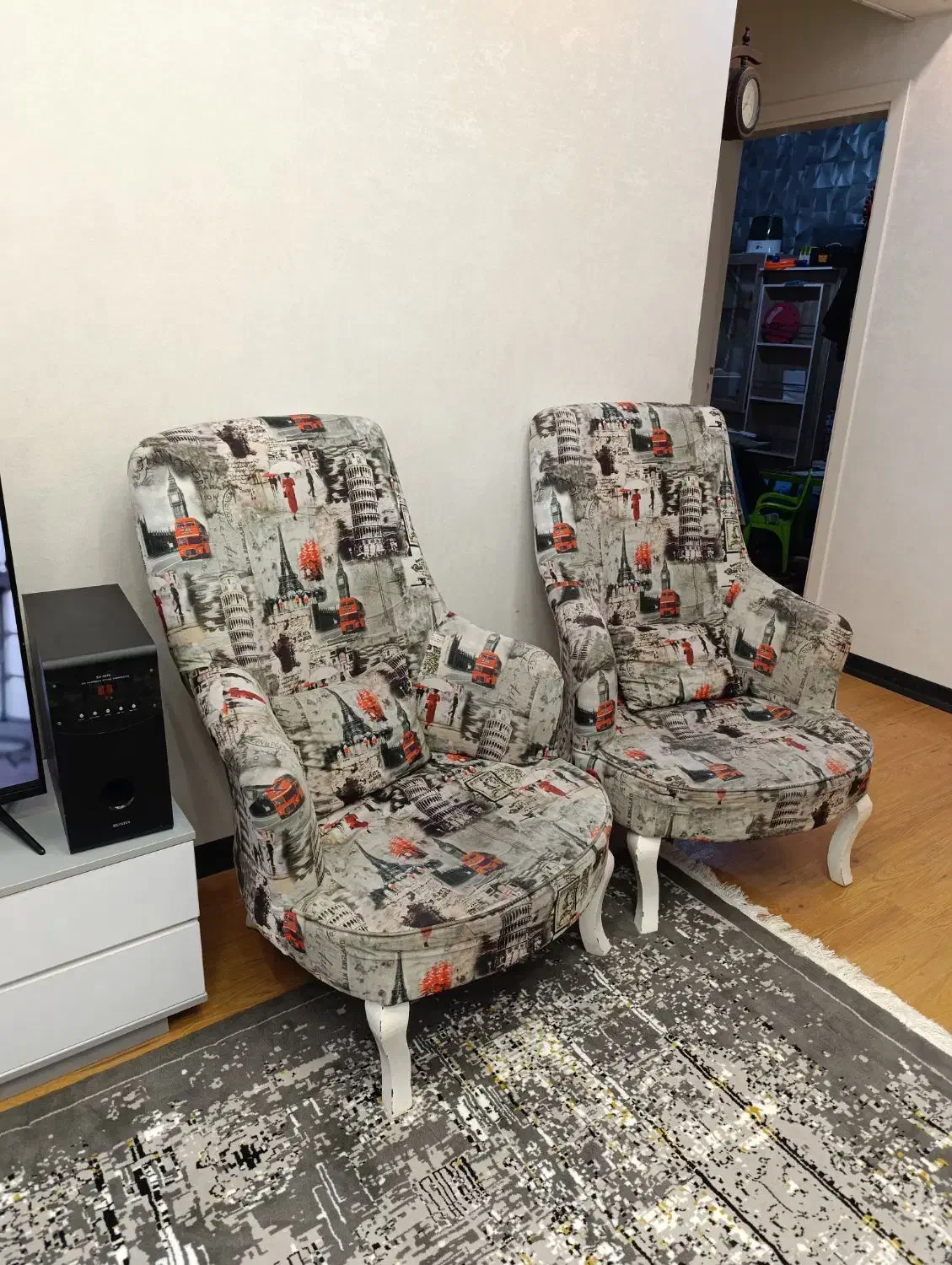 صندلی مبلی|مبلمان خانگی و میز عسلی|پرند, فاز ۵|دیوار