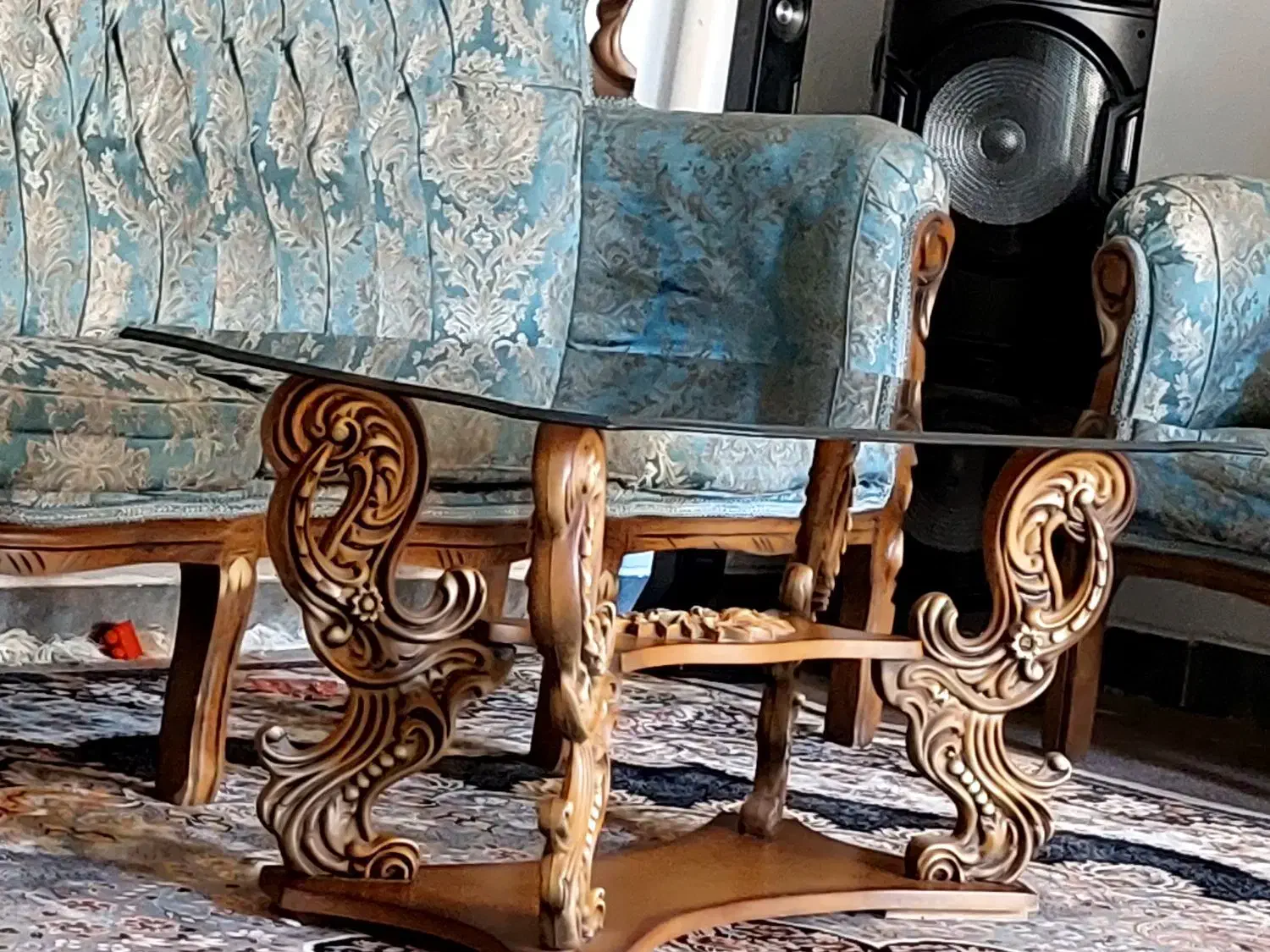 مبل سلطنتی 7 نفره چوب گردو|مبلمان خانگی و میز عسلی|زرقان, |دیوار