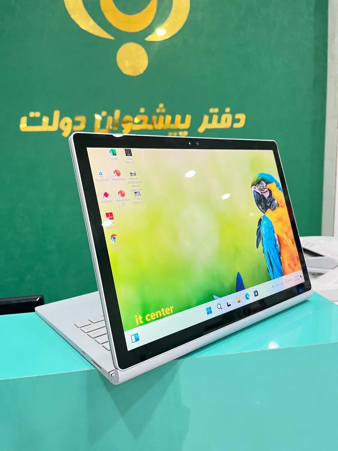 لپ تاپ لمسی مایکروسافت Microsoft Surface BOOK1|رایانه همراه|هشتگرد, هشتگرد قدیم|دیوار