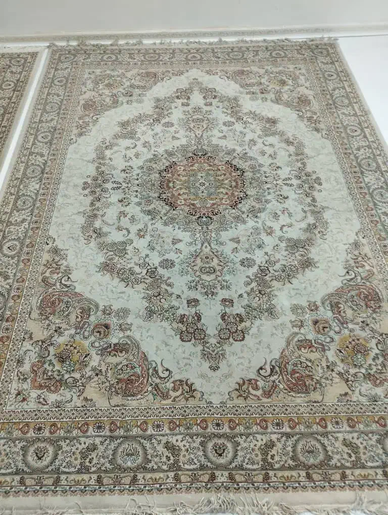 دو عدد فرش ۹ متری در حد نو|فرش|لنگرود, |دیوار