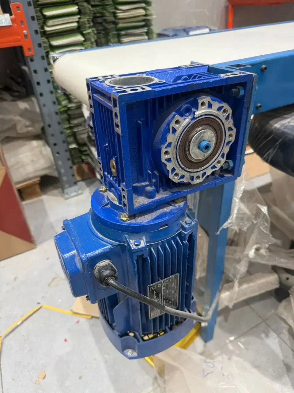 نوار نقاله ۱۲ متری نو|ماشینآلات صنعتی|قنوات, |دیوار