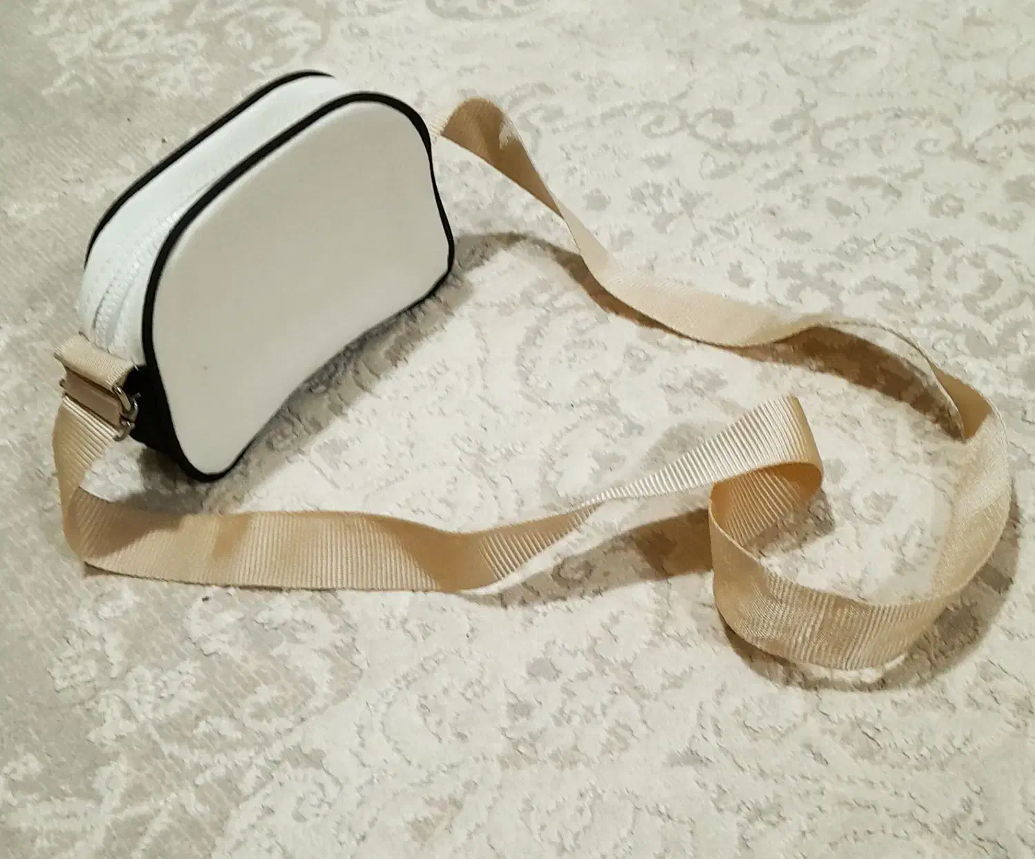 کیف کراس بادی دخترانه|کیف، کفش، کمربند|رشت, باهنر|دیوار