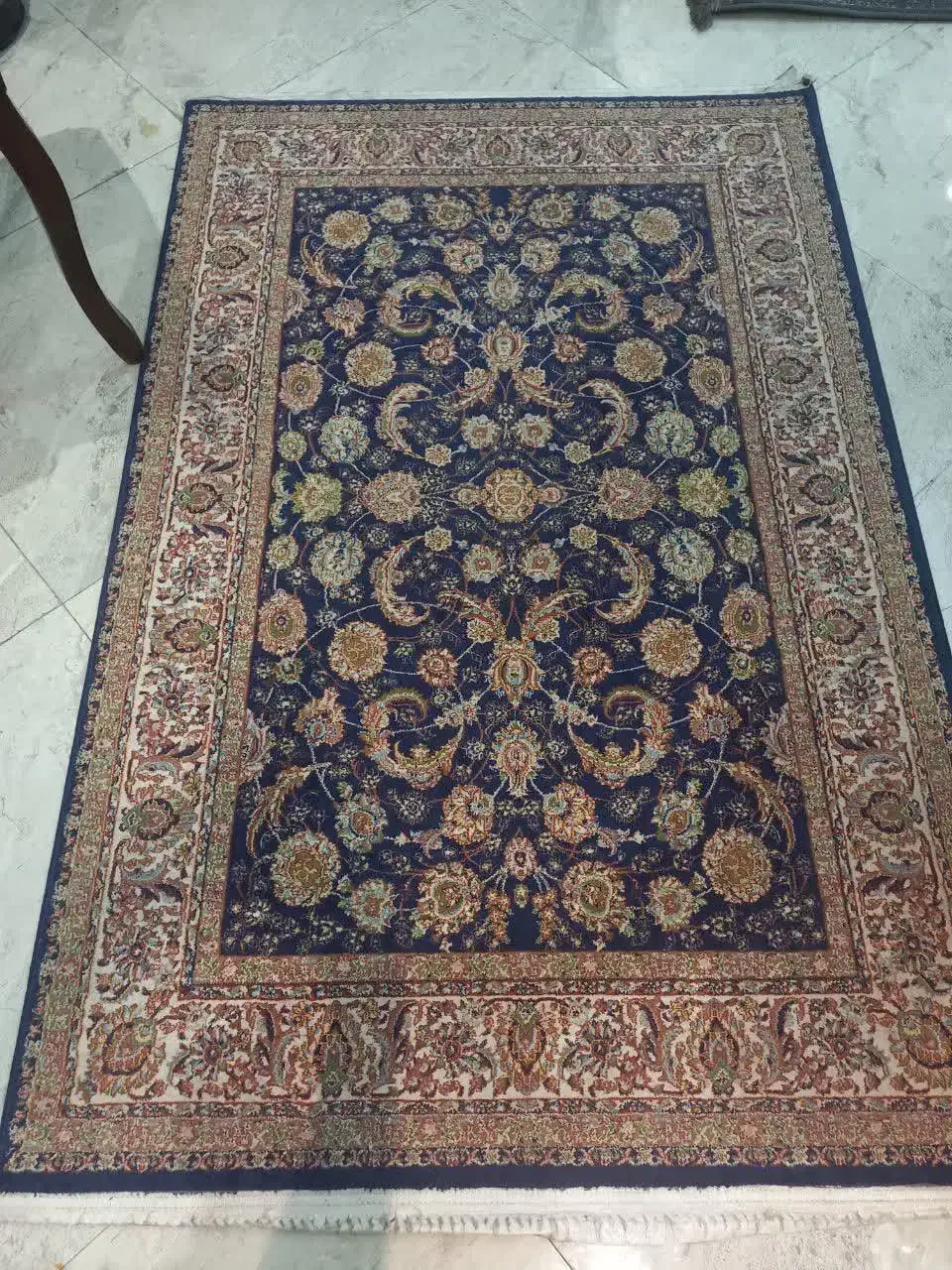 فرش ۶ متری و یک عدد قالیچه ۱/۵ متری|فرش|کیش, |دیوار