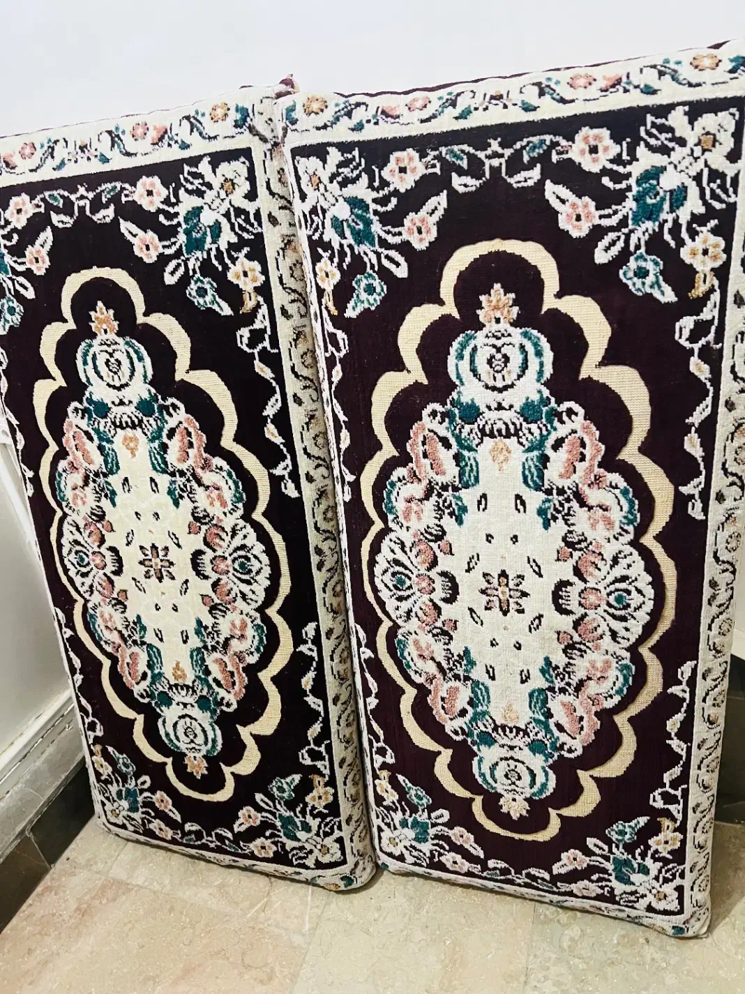 یک جفت پشتی کاملا نو|پشتی|تربت‌حیدریه, اندیشه|دیوار