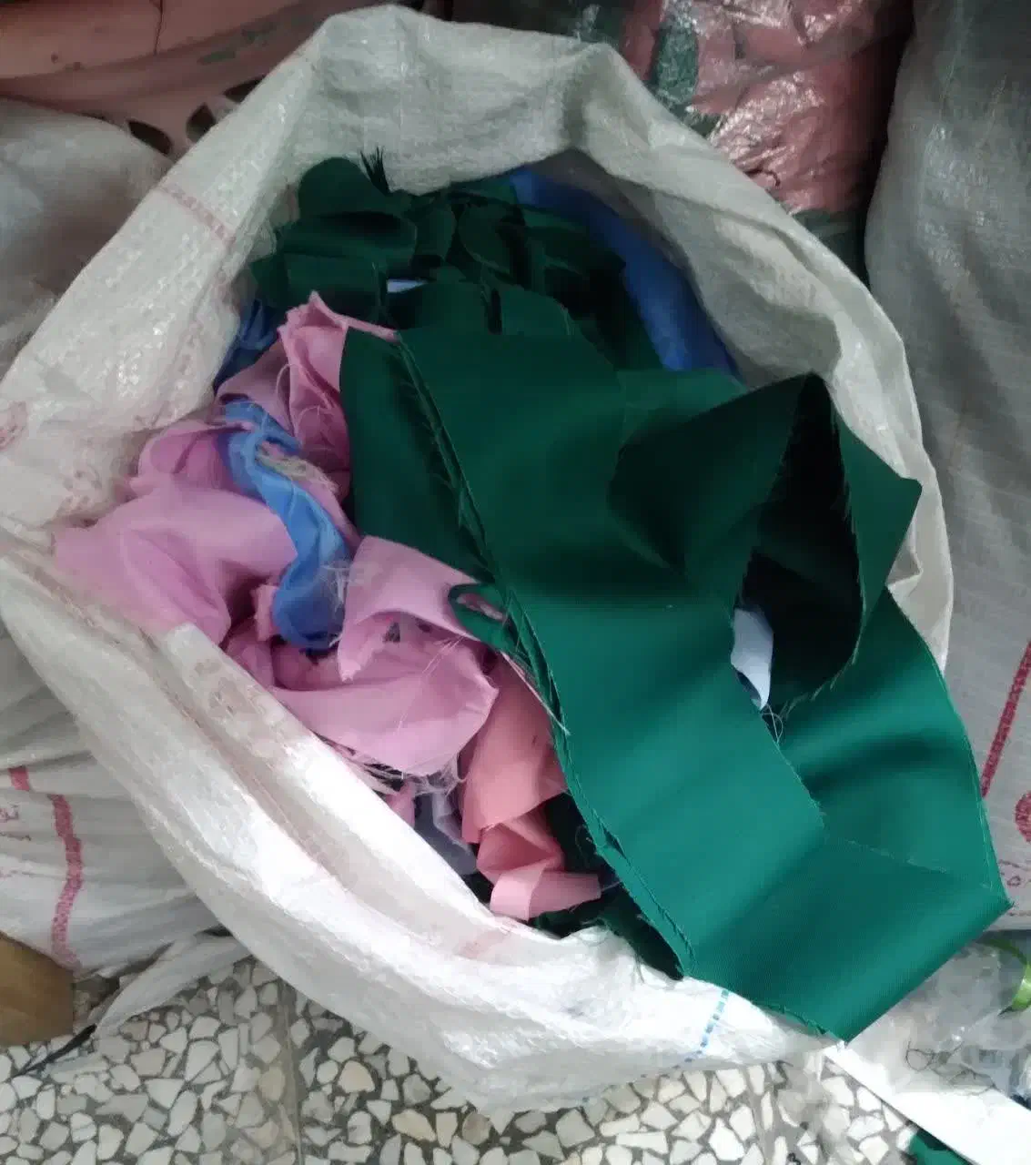 خورده پارچه|عمده‌فروشی|اصفهان, آزادان|دیوار