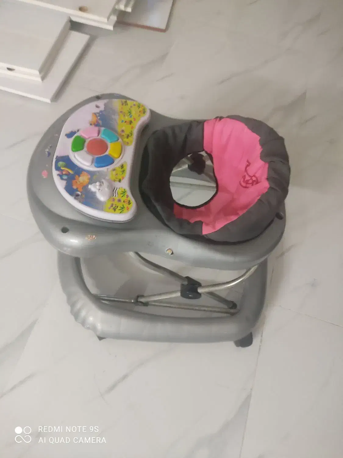 روروک بچه صحیح و سالم|اسباب و اثاث بچه|همدان, |دیوار