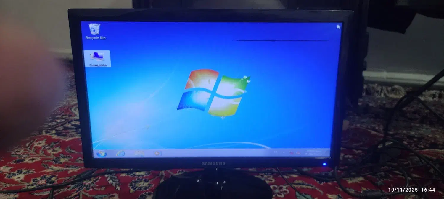 مانیتور کامپیوتر 17 اینچ|قطعات و لوازم جانبی رایانه|صفادشت, |دیوار