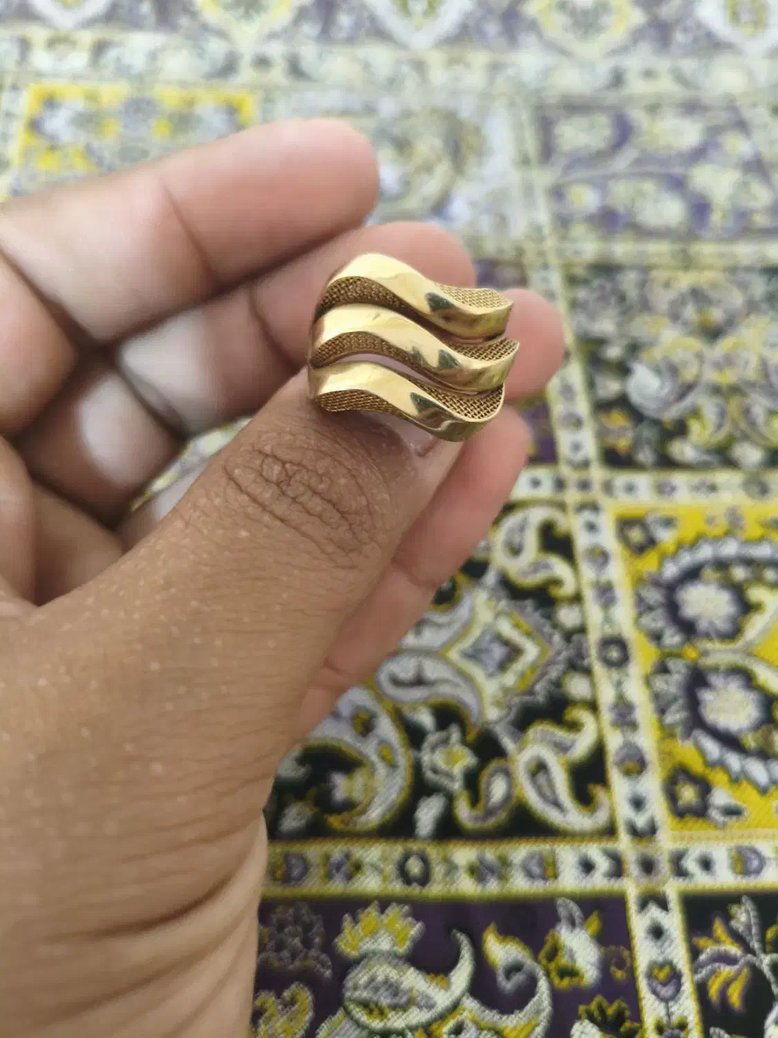 انگشتر ویرا ۳.۷۵۰ .. ۸۰ بالای تابلو مفت مفت.|جواهرات|یاسوج, |دیوار