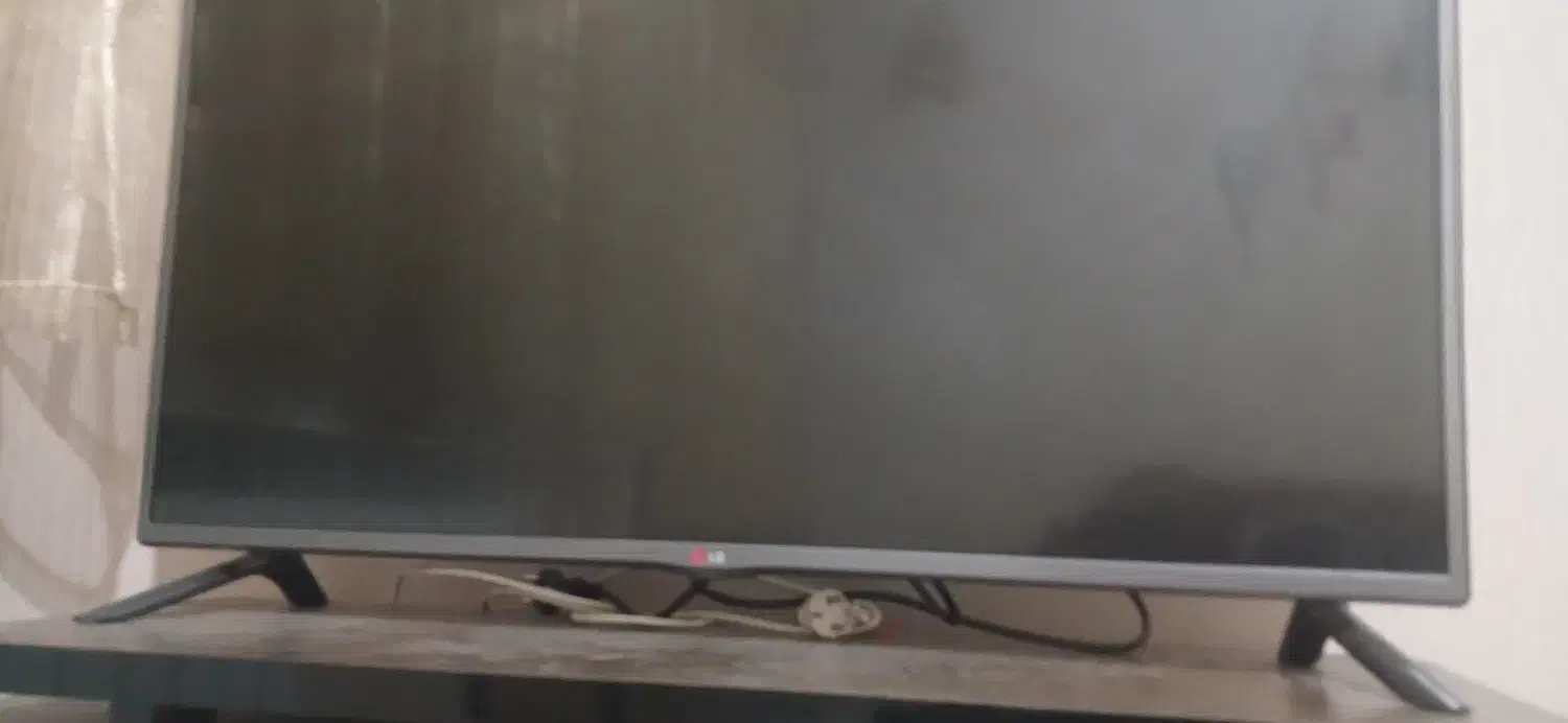 تلویزیون ۴۳|تلویزیون و پروژکتور|ابهر, |دیوار