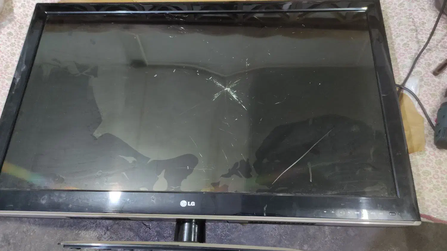 تلویزیون نیازمند تعمیر|تلویزیون و پروژکتور|تهران, شمشیری|دیوار