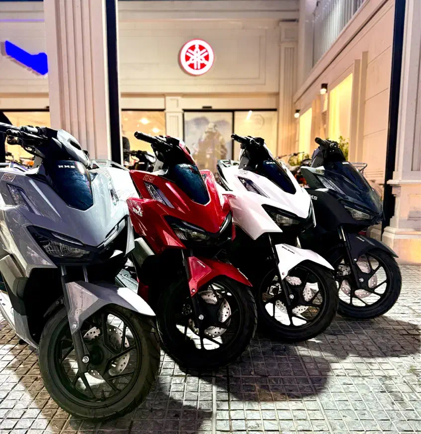 گلکسی کلیک CL170 ABS (شرایط ویژه)|موتورسیکلت|شیراز, شیشه‌گری|دیوار