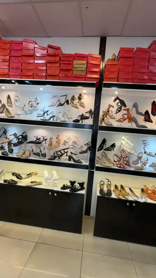 فروش دکور مغازه شلف و کمد mdf|فروشگاه و مغازه|شیراز, تندگویان|دیوار