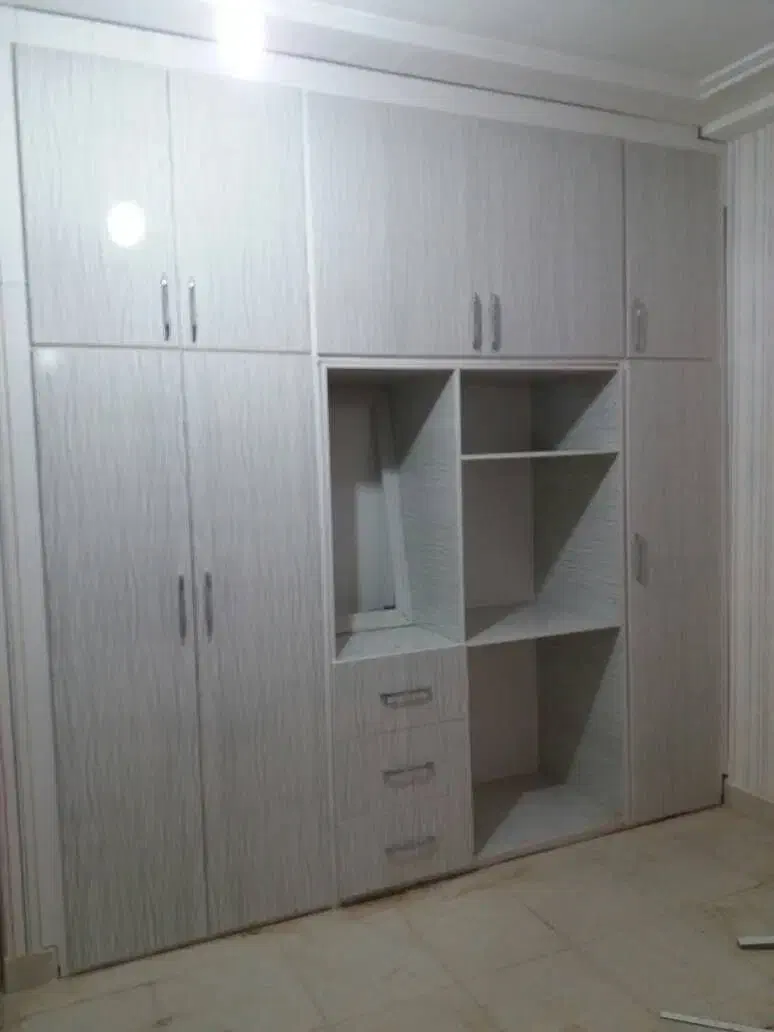 کمد|جاکفشی، کمد، دراور|بروجرد, |دیوار