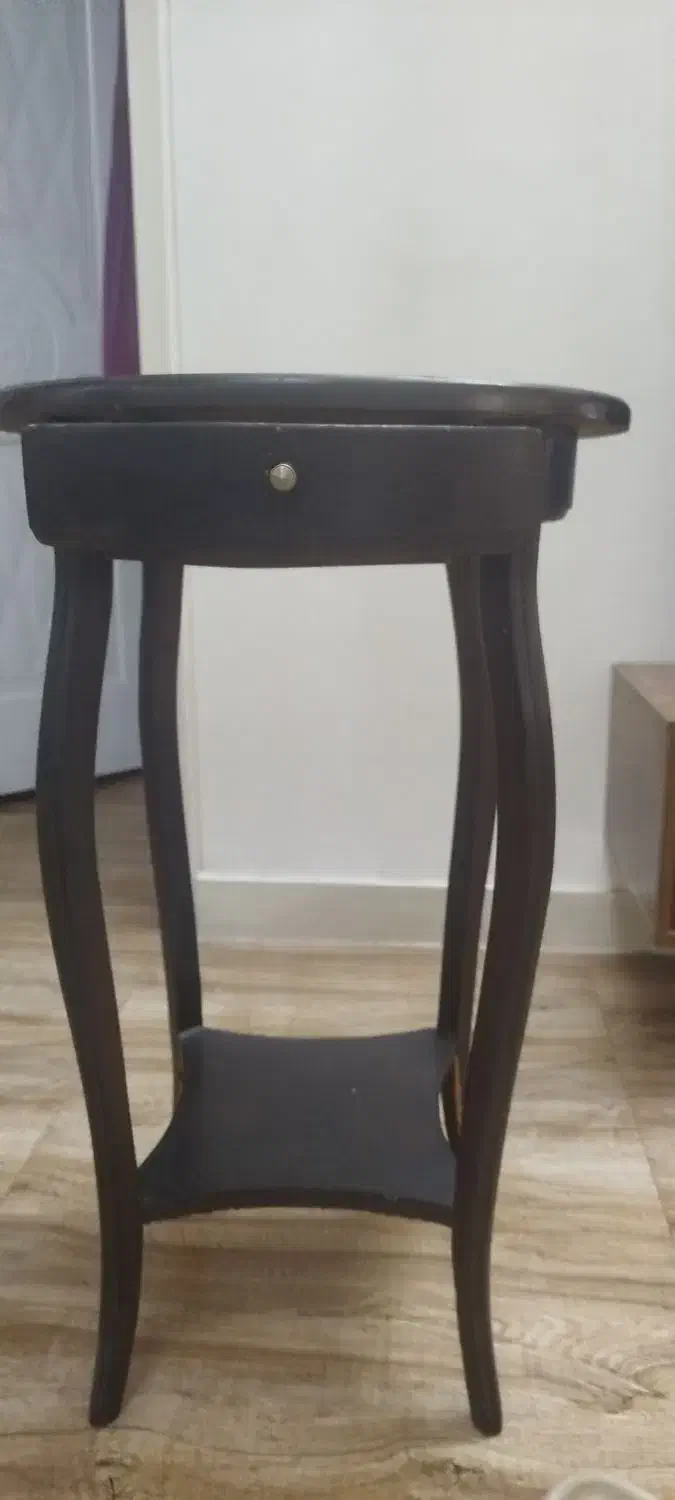 میز و گلدان|میز تلفن|کرج, شاهینویلا|دیوار