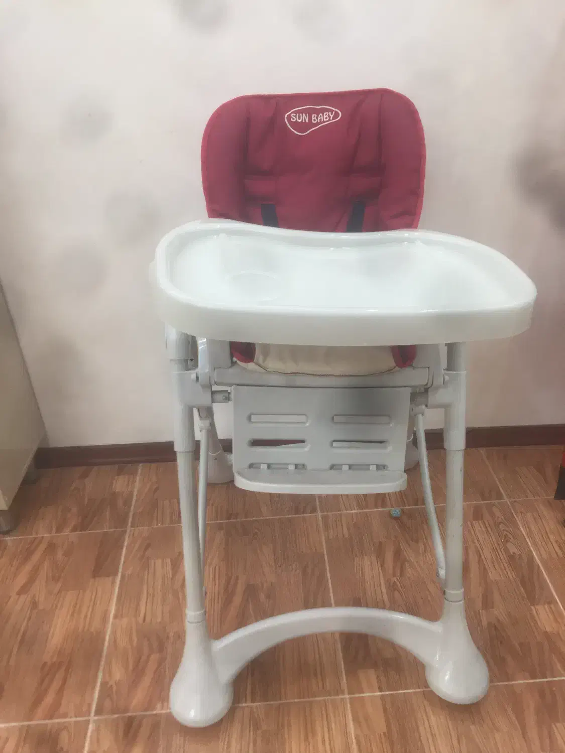 صندلی کودک نو|تخت و صندلی بچه|ارومیه, |دیوار