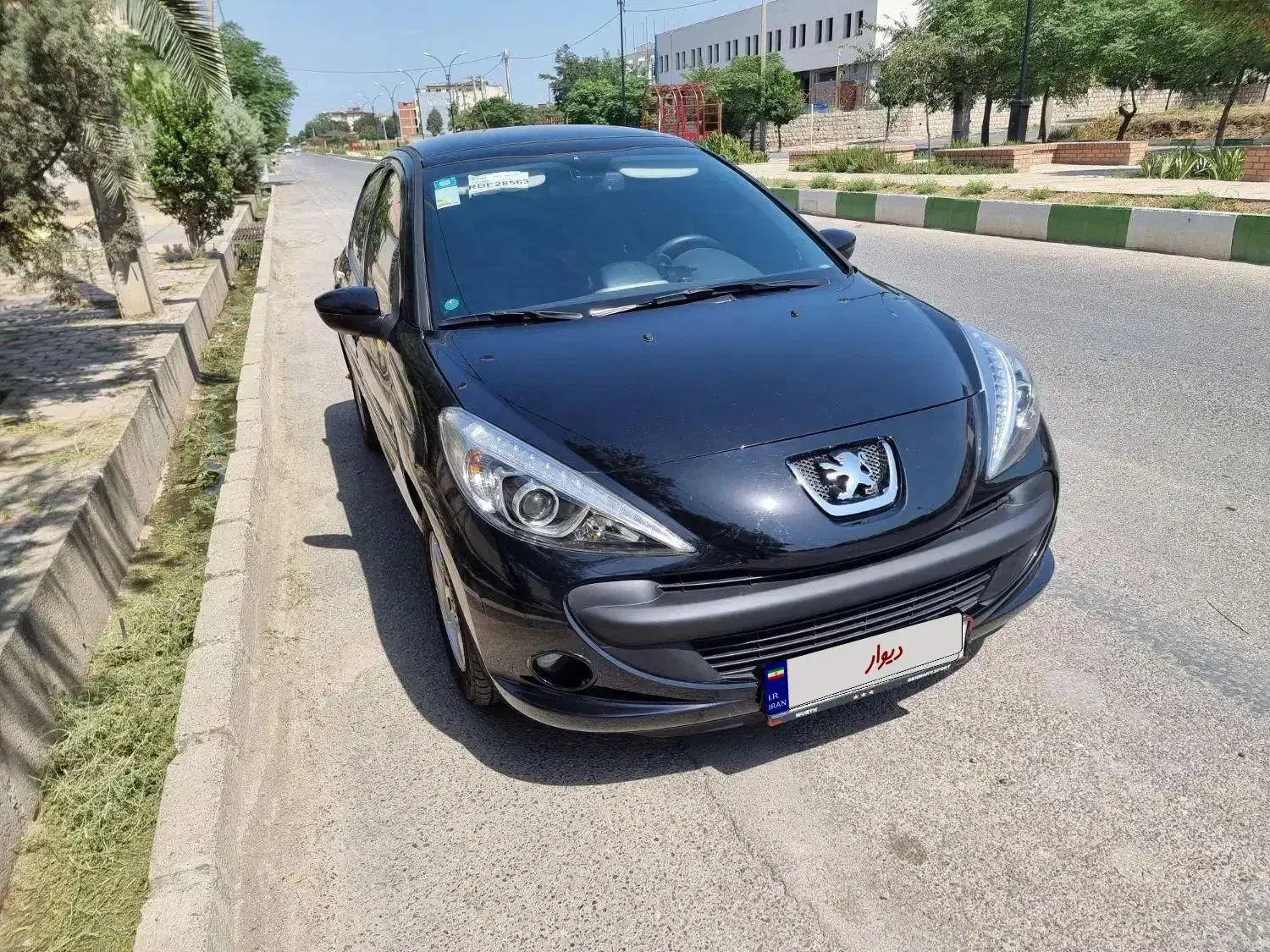 پژو ۲۰۷  بزن توضیح هاتو بخون حتما خریدار تخفیف|خودرو سواری و وانت|ساری, |دیوار