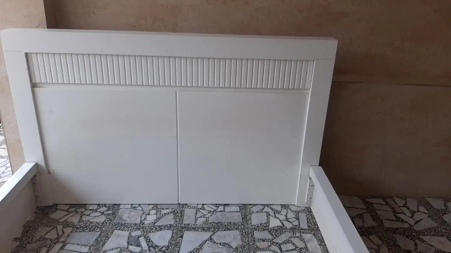 تخت دو نفره|تخت و سرویس خواب|لشت نشا, |دیوار