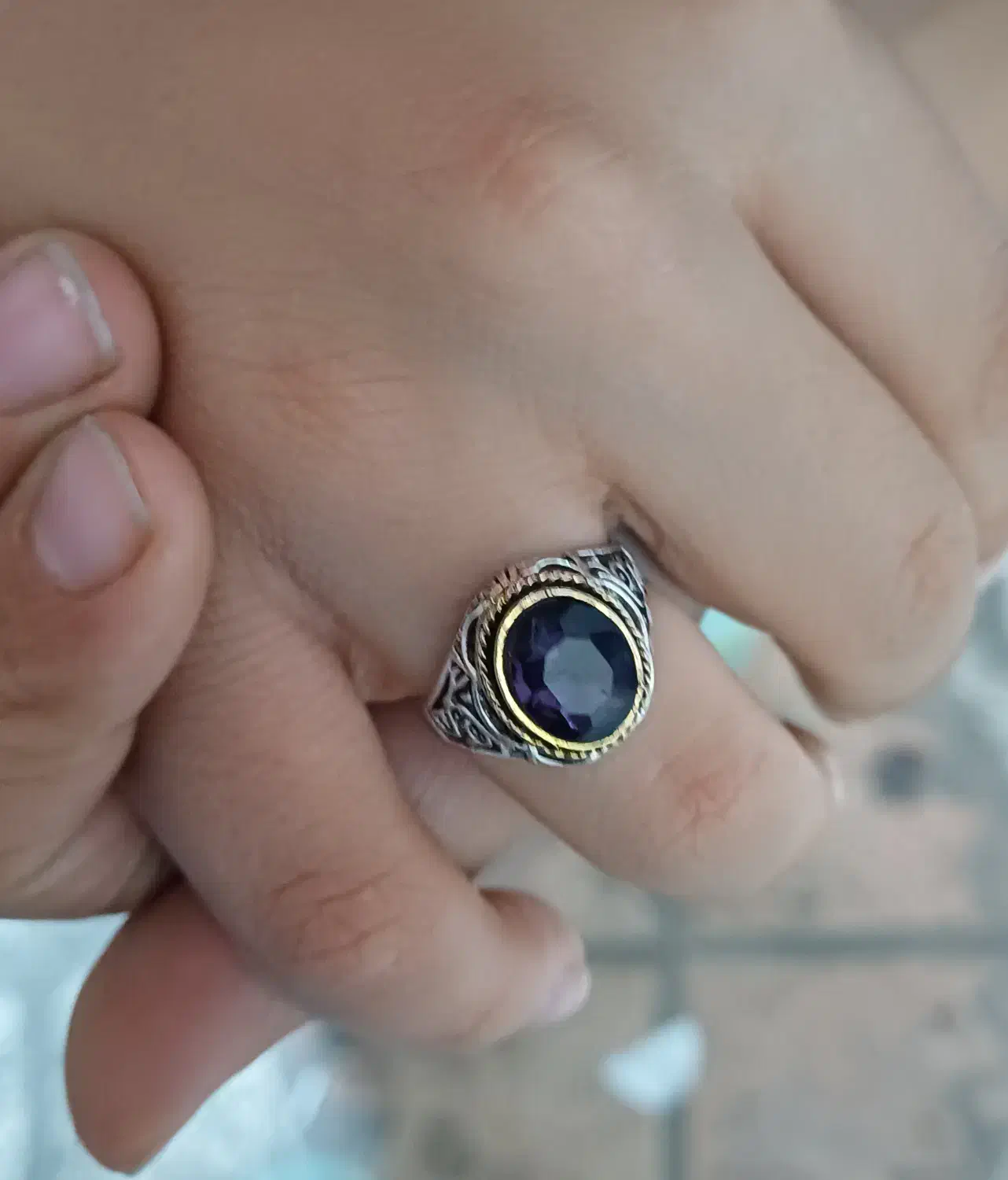 انگشتر و گردنبند|بدلیجات|قدس, شهر‌قدس|دیوار