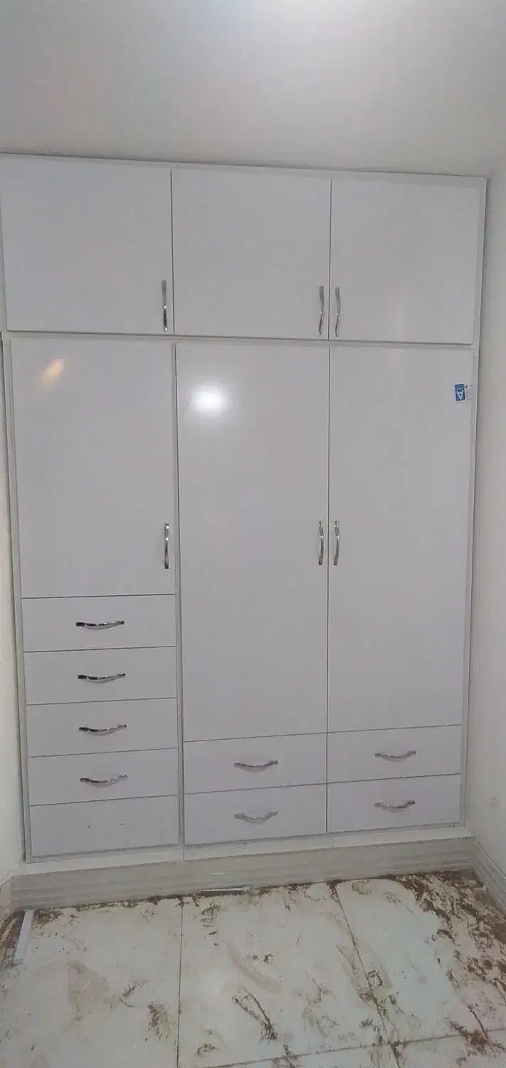 درب چوبی کمددیواری کابینت|خدمات پیشه و مهارت|نسیمشهر, |دیوار