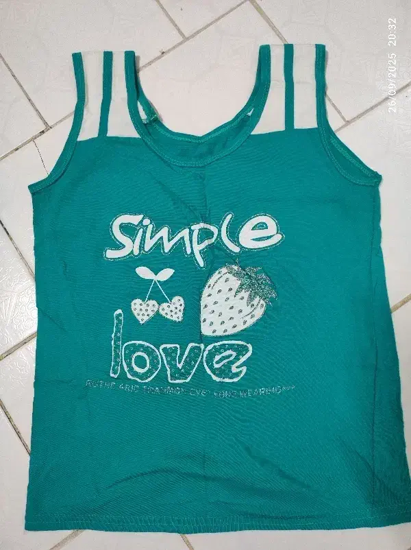 تاپ نخی|لباس|نیشابور, امام خمینی|دیوار