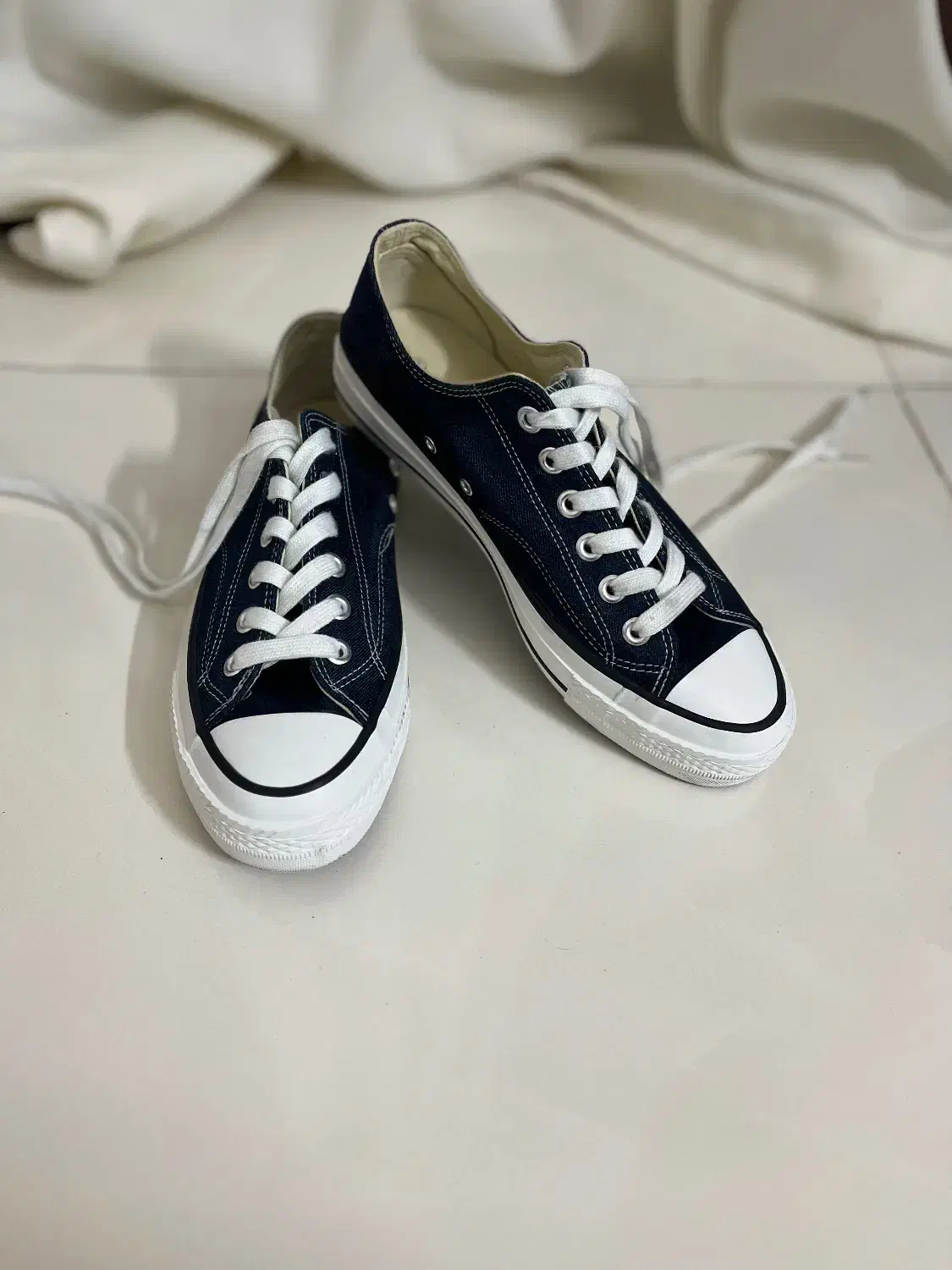 کتونی اسپرت|کیف، کفش، کمربند|هشتگرد, فاز ۷ مهستان|دیوار