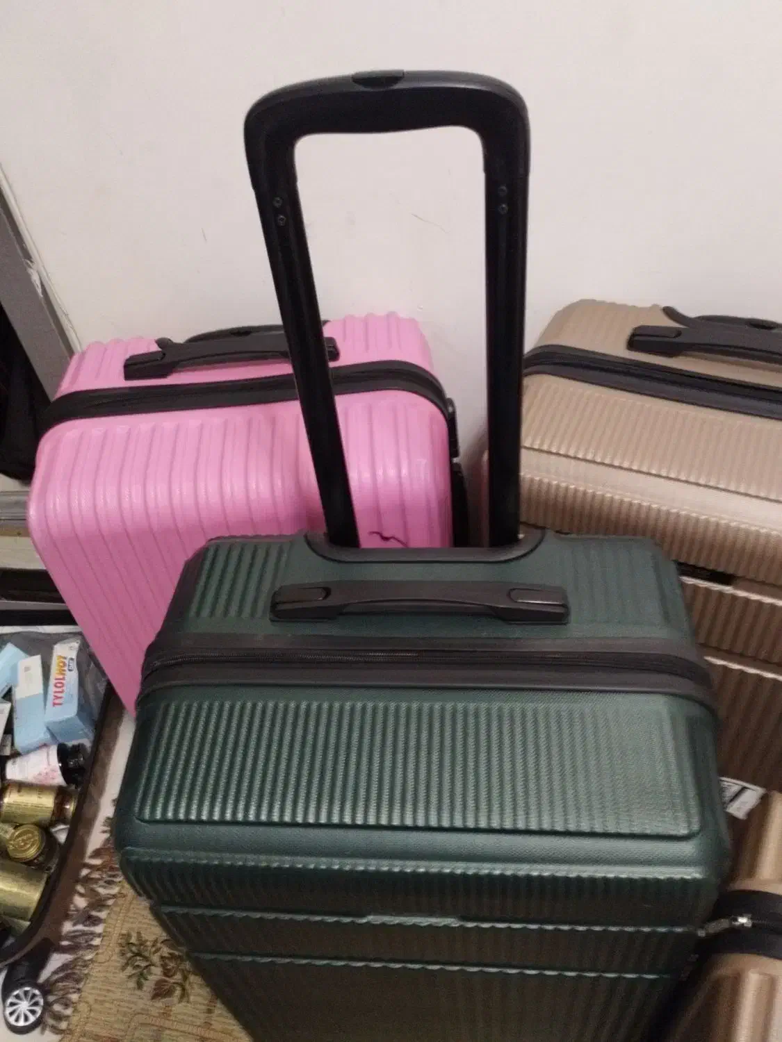 چمدان مسافرتی|کیف، کفش، کمربند|فردیس, شهرک راه آهن|دیوار