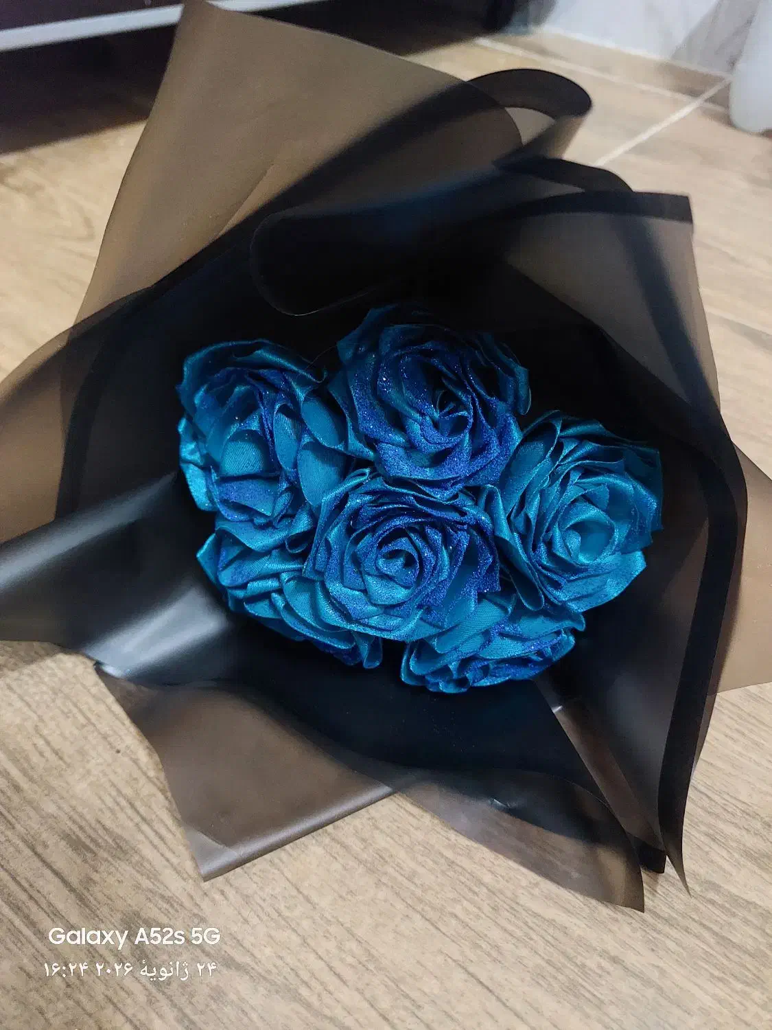 گل ربانی|گل مصنوعی|مود, |دیوار