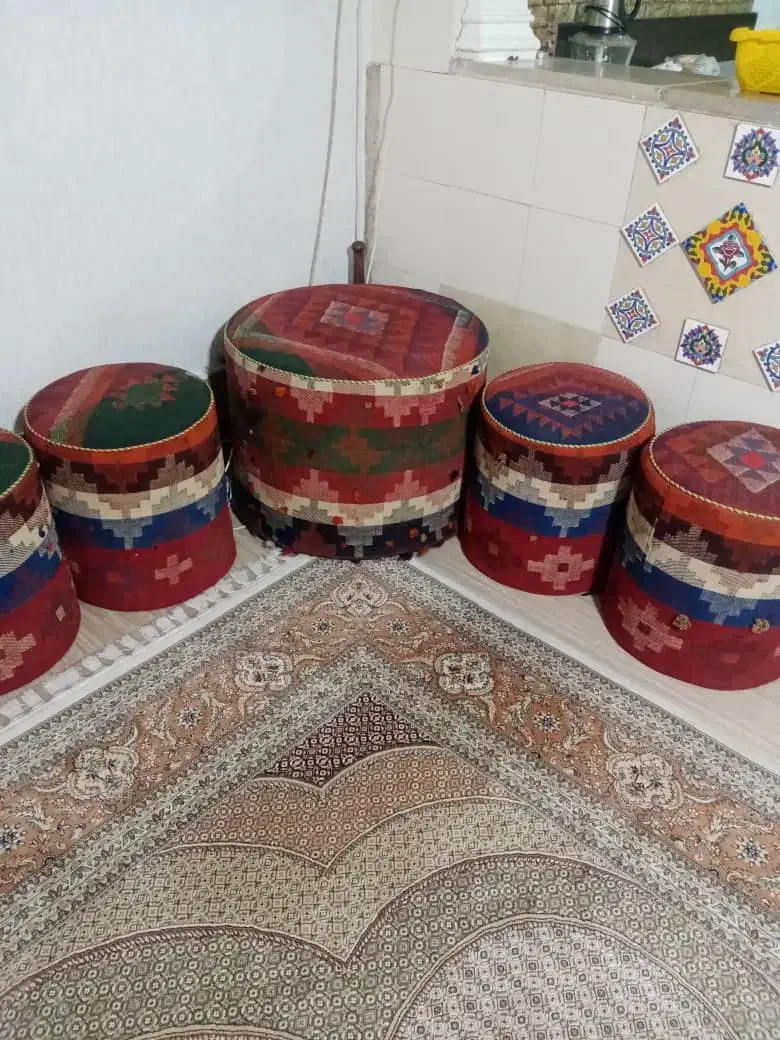 پاف و ومیز سنتی  چهار نفره نو|مبلمان خانگی و میز عسلی|شیراز, لب آب|دیوار
