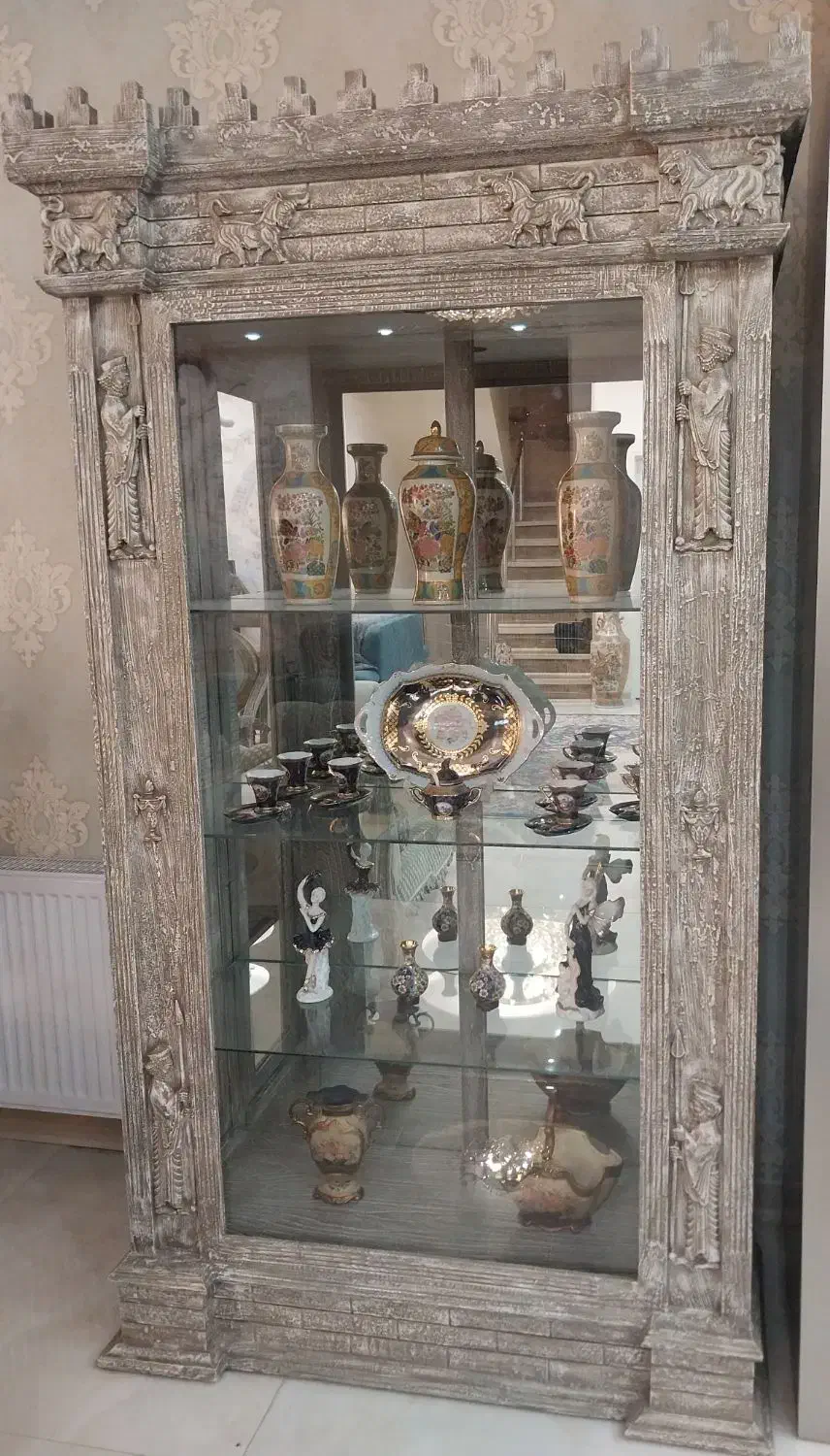 ویترین پتینه کاری چوب راش|بوفه، ویترین، کنسول|شاهینشهر, گزبرخوار|دیوار