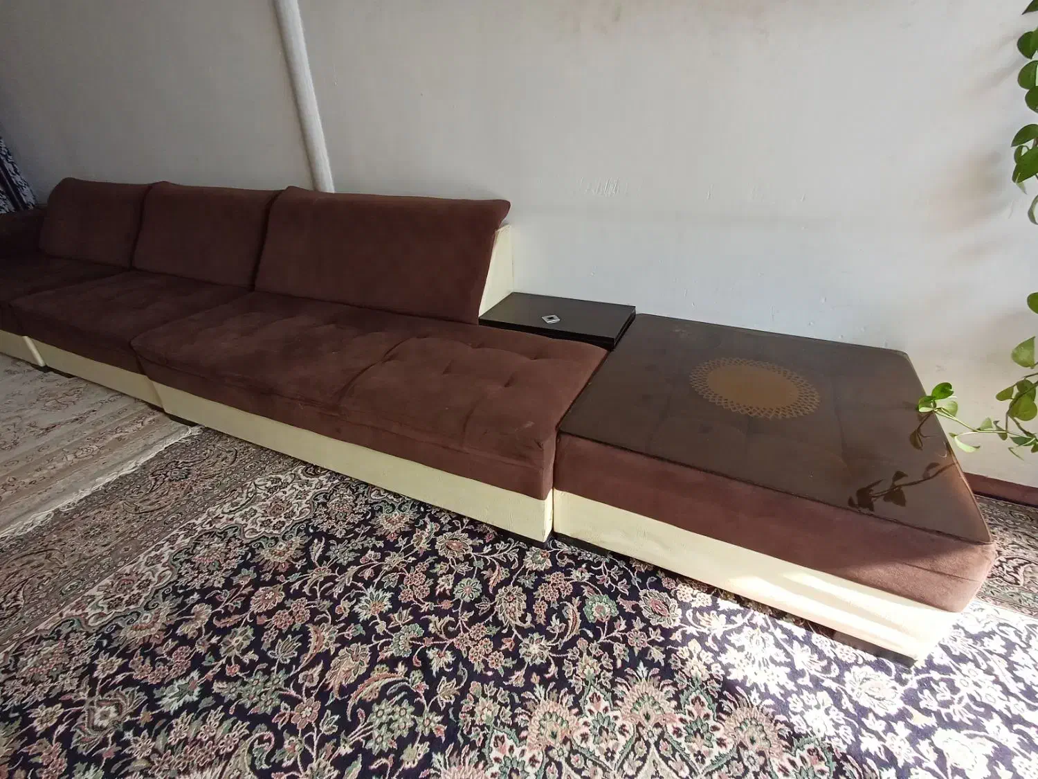 مبل ۷نفره|مبلمان خانگی و میز عسلی|قم, سراجه (۱۵ خرداد)|دیوار