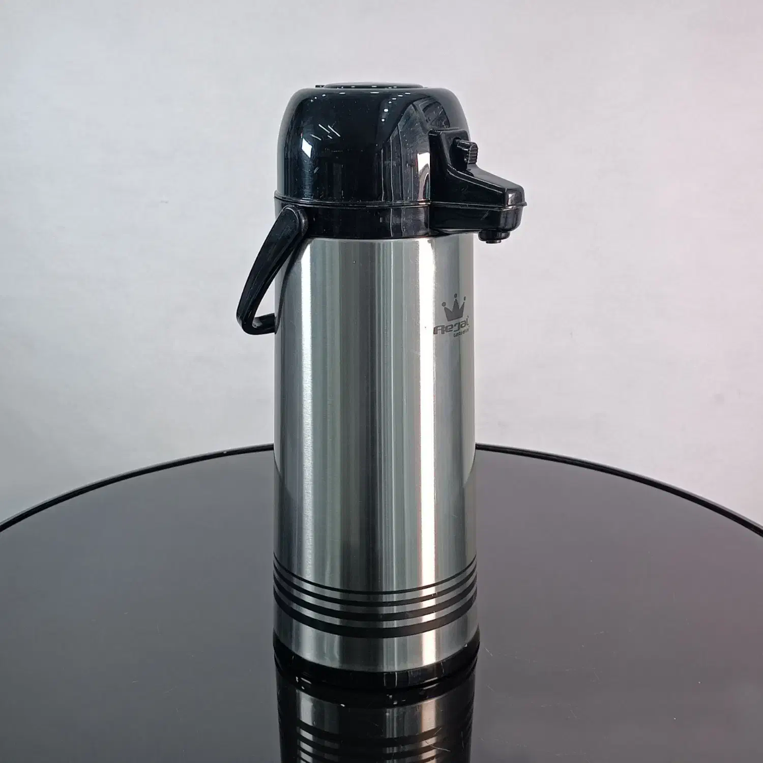 فلاسک بدنه استیل شیشه دار پمپی 2/5 لیتری RejaL|ظروف نگهدارنده، پلاستیکی، یکبارمصرف|بندر انزلی, کارآموزی|دیوار