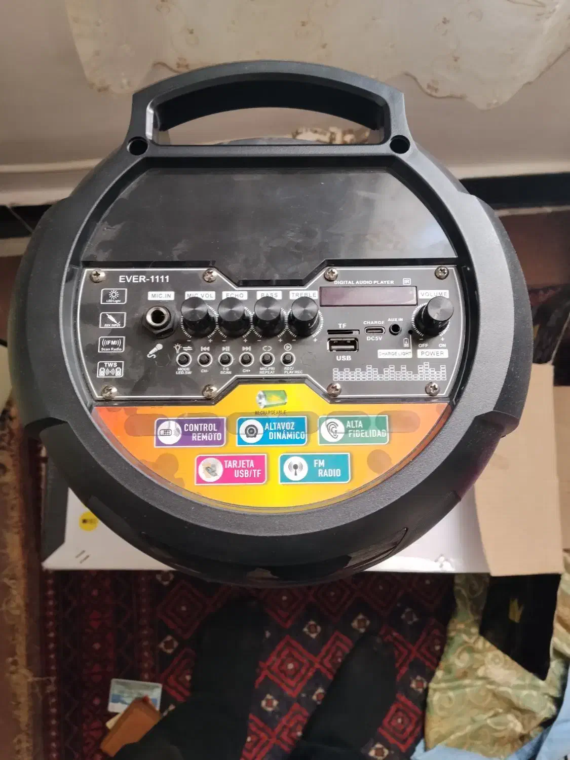 اسپیکر بلوتوث Ever1111 بسیار کم کار و سالم|سیستم صوتی خانگی|خواف, |دیوار