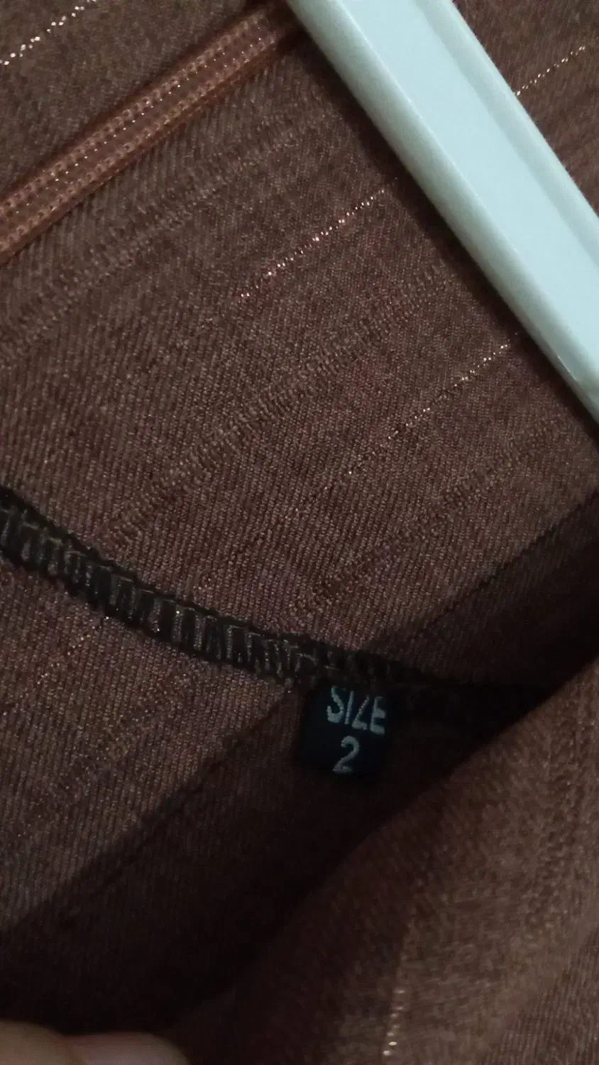 چندعددلباس|لباس|نسیم‌شهر, |دیوار