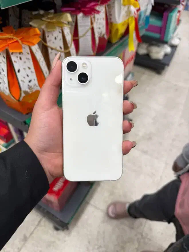 ایفون ۱۳نرمال سفید|موبایل|همدان, |دیوار