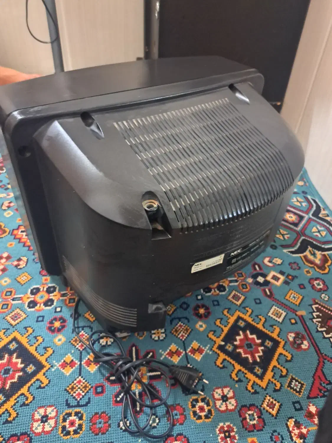 تلوزیون سی ان سی|تلویزیون و پروژکتور|طبس, |دیوار